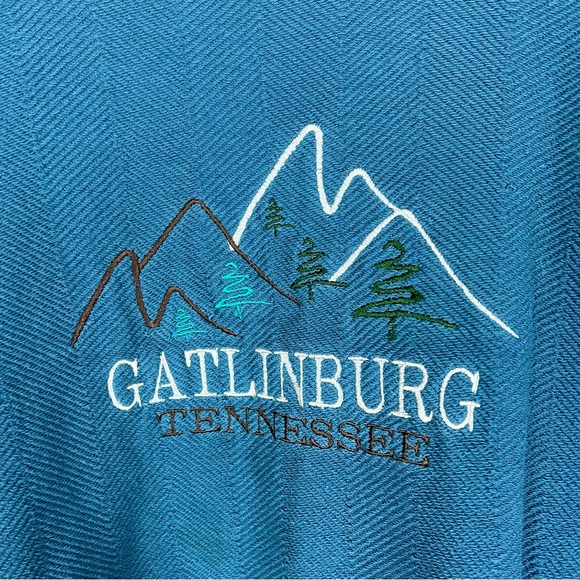 Vintage 1990s Gatlinburg Tennessee Embroidered Sweatshirt Large - Picture 3 of 4